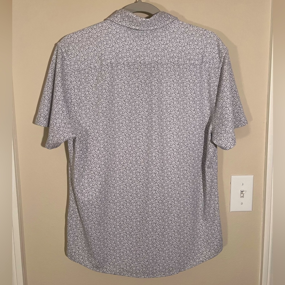 Gray Flowered Short Sleeve Collared Button Up - image 4